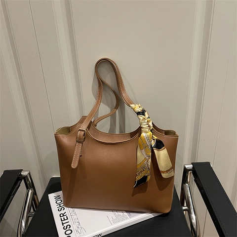 Damen Große Kapazität PU Leder Tragetasche Mit Satinschal Kontrastnaht Minimalistische Büro Schultertasche Täglich Pendeln