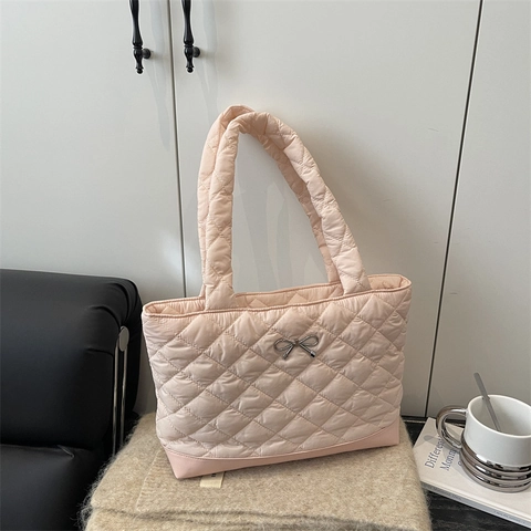 Sac Fourre-tout Matelassé pour Femmes Style Coréen Motif à Losanges Sac à Épaule Avec Décoration de Nœud en Métal Sac de Banlieue Léger