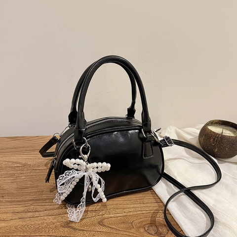 Koreaanse Stijl PU Leer Bowling Handtas Voor Vrouwen Vintage Schelp Schoudertas Met Kunstparel Kant Strik Bedeltje Crossbody Tas