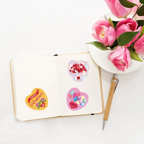 Valentijnsdag Hart Stickers Zelfklevend Romantisch Cartoon Teddybeer Cupido Patroon Decor Voor DIY Cadeauverpakking