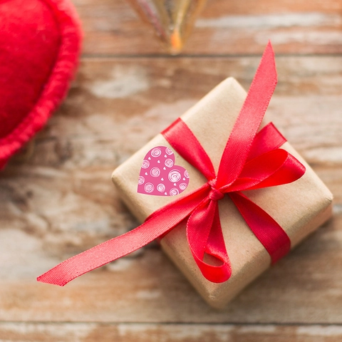 Adesivi a Cuore di San Valentino Etichette Decorative Autoadesive per Sigillare Scatole Regalo Buste Rosa Rosso Disegni Animati