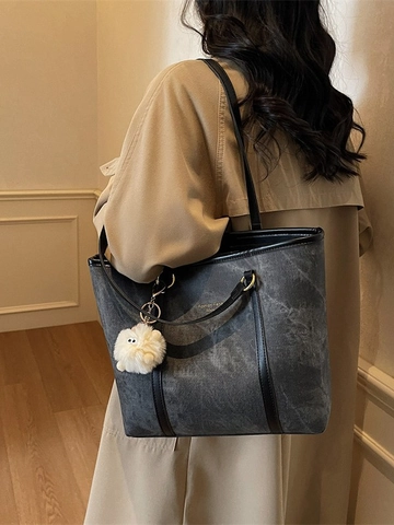 Sac Fourre-Tout à Grande Capacité pour Femmes Cuir PU Texture Marbre Vintage Sac à Épaule pour Trajet Avec Charm Monstre en Peluche Sac à Main Minimaliste Urbain