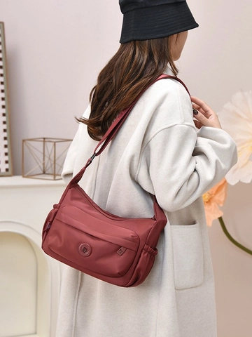 Borsa a Tracolla Donna in Nylon Impermeabile Casual Grande Capacità Borsa a Spalla Dumpling con Tracolla Larga Regolabile con Lettere Borsa da Viaggio