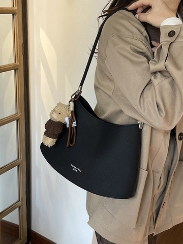 Women Fashion PU Leather Underarm Hobo Bag Solid Color Large Capacity Shoulder Bag With Cute Bear Plush Charm For Daily Life