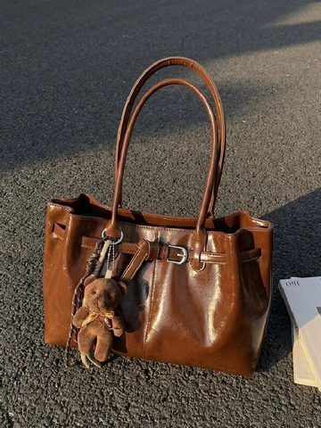 Bolso Tote de Cuero PU Retro Gran Capacidad Para Mujer Bolso de Hombro Con Colgante de Oso Bolso de Mano Vintage