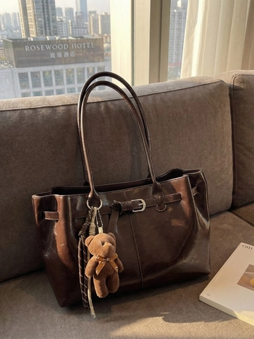 Bolso Tote de Cuero PU Retro Gran Capacidad Para Mujer Bolso de Hombro Con Colgante de Oso Bolso de Mano Vintage