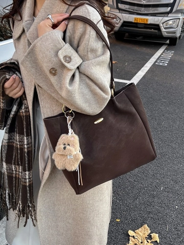 Women Large Capacity PU Leather Tote Bag Minimalist Fashion Shoulder Bag With Plush Bear Charm For Commute School Daily
