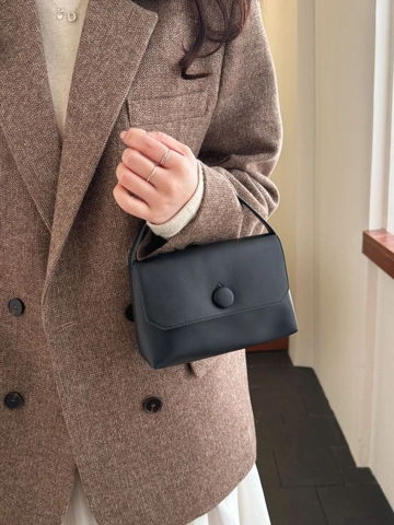 Women Minimalist PU Leather Handbag Vintage Round Buckle Small Square Bag Fashion Top Handle Purse Daily Casual Handbag