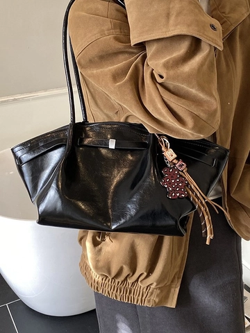 Borsa Tote da Donna a Grande Capacità in Pelle PU Lucida Borsa a Tracolla per Pendolarismo Ufficio Quotidiano Pieghettata Con Ciondolo Leopardo