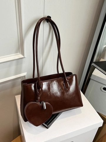 Women Vintage Glossy PU Leather Tote Bag And Heart Charm Minimalist Rectangular Shoulder Bag Elegant Underarm Handbag
