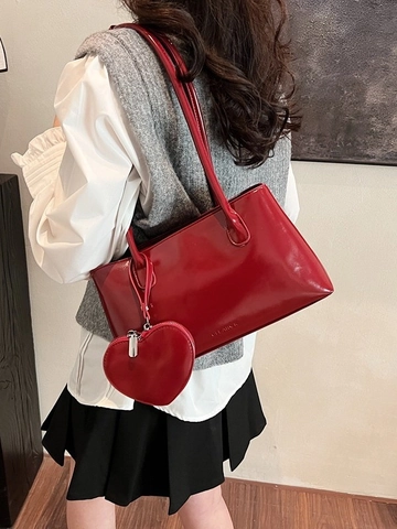 Women Vintage Glossy PU Leather Tote Bag And Heart Charm Minimalist Rectangular Shoulder Bag Elegant Underarm Handbag