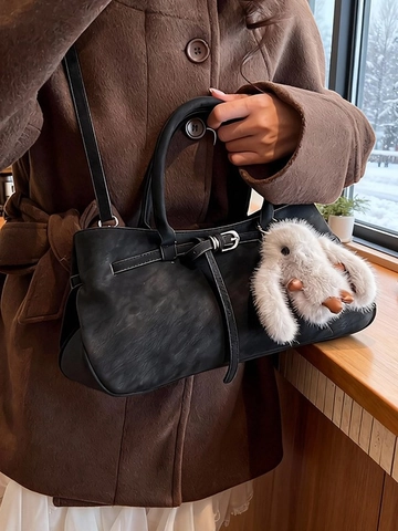 Sac à Épaule en Cuir PU Grande Capacité pour Femmes Sac à Main Rétro Avec Pendentif Lapin en Peluche Fermeture Éclair