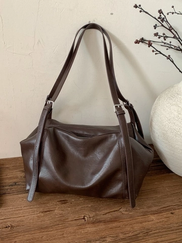Women Minimalist PU Leather Shoulder Bag Retro Large Capacity Tote Underarm Bag With Adjustable Straps For Daily Commute