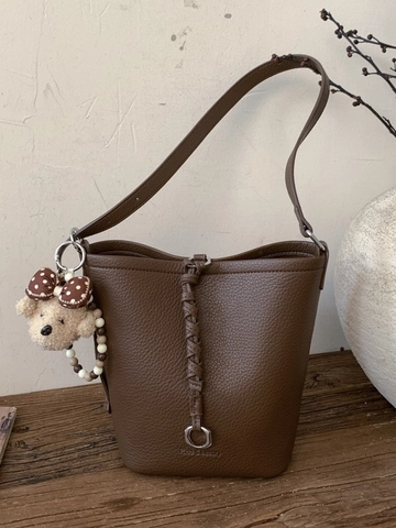 Women Retro PU Leather Bucket Bag Minimalist Woven Detail Large Capacity Single Shoulder Crossbody Bag With Plush Charm Commuter Purse