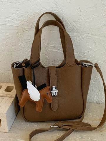 Women Fashion Litchi Texture PU Leather Bucket Bag Minimalist Shoulder Crossbody Bag With Pegasus Charm Daily Handbag