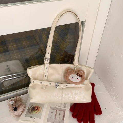 Damen Vintage PU Leder Umhängetasche Große Kapazität Tote Bag Mit Plüsch Anhänger Metall Gürtelschnalle Dekor Für Arbeit Alltag