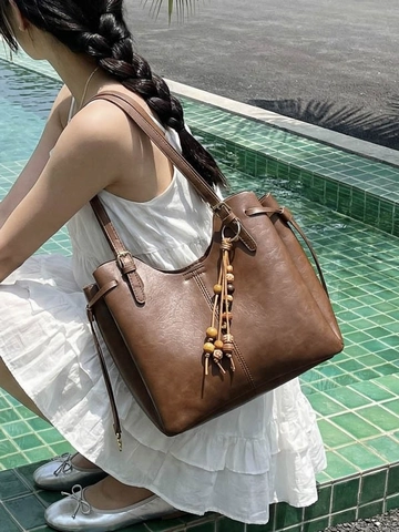 Vintage PU Leather Large Capacity Tote Bag For Women Retro Shoulder Bag Wood Bead Tassel Commuting Solid Color Purse