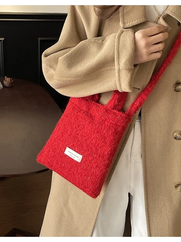 Sac Seau en Peluche pour Femmes Sac à Main Bandoulière en Laine d'Agneau Fermeture Magnétique Doublure à Carreaux