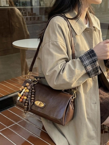 Vintage PU Leather Shoulder Bag For Women Small Square Handbag With Wooden Bead Charm Tassel Crossbody Purse Elegant Daily Satchel