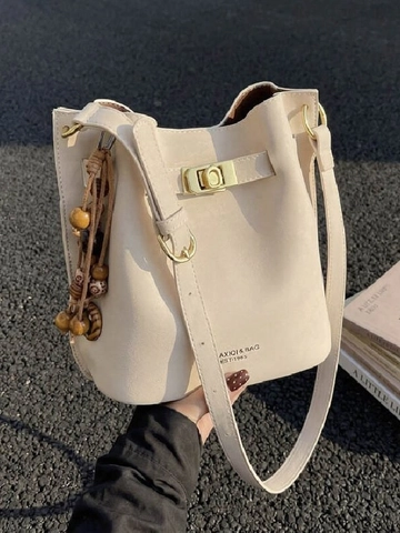 Bolso de Cubo de Cuero PU para Mujer Estilo Vintage Old Money Con Colgante de Cuentas Cierre Dorado Bolso de Hombro Pequeño Para Uso Diario