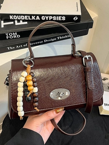 Vintage Women PU Leather Crossbody Bag With Metallic Lock And Wood Bead Pendant Retro Pleated Handbag Small Square Bag