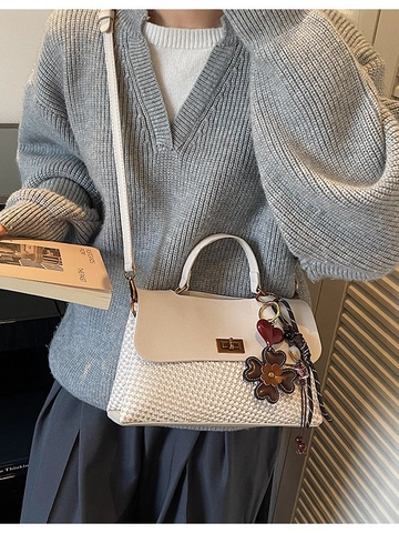 Women's Retro PU Leather Woven Crossbody Bag Fashion Handbag With Heart Charm For Daily Commute Large Capacity Shoulder Bag