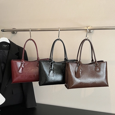 Large Capacity PU Leather Tote Bag Minimalist Urban Commute Shoulder Bag For Women Vintage Shiny Oil Wax Texture Handbag