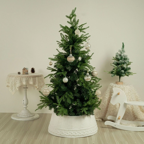 Weißer Gestrickter Weihnachtsbaumkragen Zopfmuster Polyester Weihnachtsbaumdecke Basisabdeckung Für Feiertage Haus Deko
