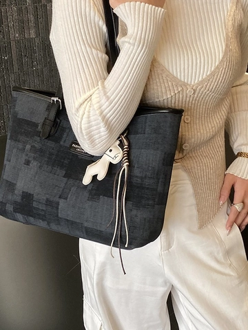 Borsa Tote Donna Moda Pendolare Grande Capacità Pelle PU Borsa Sottobraccio Motivo Pixel Con Ciondolo Cavallo