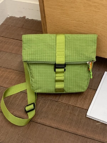 Bolso Bandolera Impermeable a Cuadros para Mujer Hombre Gran Capacidad Viaje Camping Messenger Bag Ligero Bolso Aire Libre