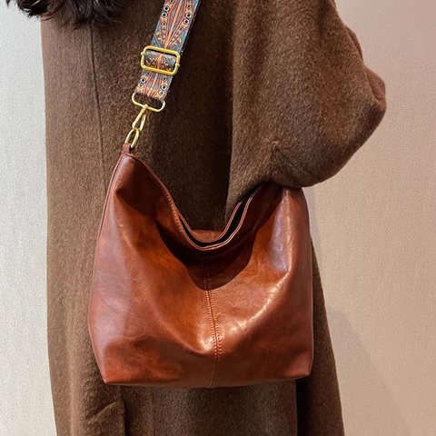 Vintage Large Capacity PU Leather Hobo Bag For Women Fashion Bohemian Embroidered Wide Strap Shoulder Bag Daily Tote Bag