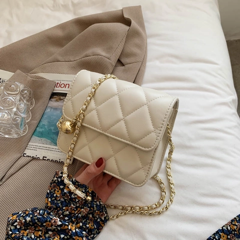 Women Quilted Crossbody Bag PU Leather Rhombic Pattern Chain Shoulder Bag With Metal Ball Adjustment Buckle Fashion Square Flap Purse