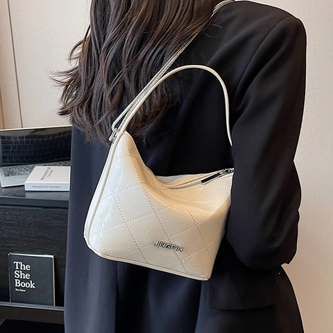 Damen Gesteppte Ketten-Eimertasche PU Leder Umhängetasche Silberne Hardware Nischen-Design Elegante Schultertasche Lässige Reise-Tote