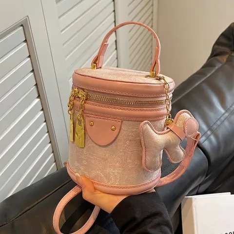 Bolso Cubo Cilíndrico de Cuero PU Jacquard Vintage para Mujer Bolso de Hombro Elegante Con Cierre de Metal y Colgante