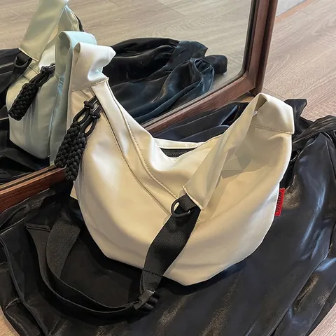 Bolso de Hombro de Nailon para Mujer Gran Capacidad Media Luna Color Sólido Casual Bandolera Con Tirador de Cremallera Trenzado