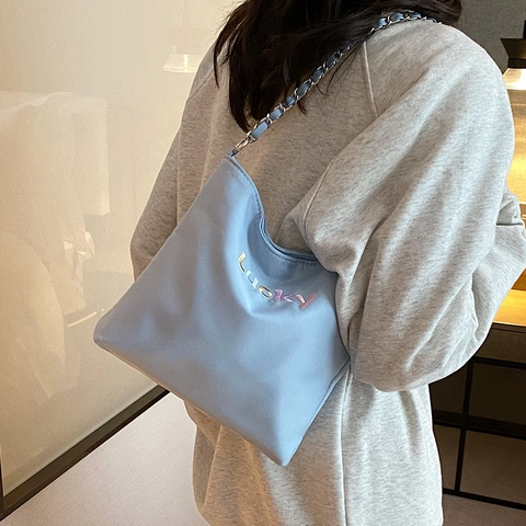 Women Oxford Cloth Shoulder Bag Large Capacity Chain Bucket Bag With Lucky Embroidery Casual Versatile Fashion Handbag
