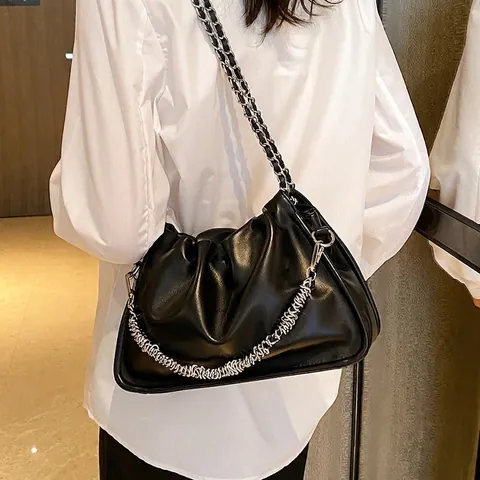 Damen Plissiert Wolke Umhängetasche PU Leder Unterarm Knödeltasche Silber Metallkette Schultertasche Minimalistische Pouch Bag