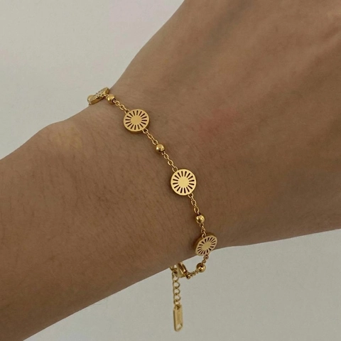 Bracelet À Charme Soleil Acier Inoxydable Plaqué Or 18K Disque Solaire Évidé Perles Chaîne Réglable Bijoux Femmes