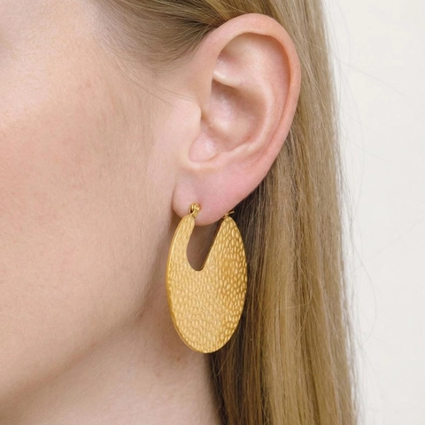 Hammered Stainless Steel Hoop Earrings 18K Gold Plated Round Geometric Ear Buckles Waterproof Hypoallergenic For Women