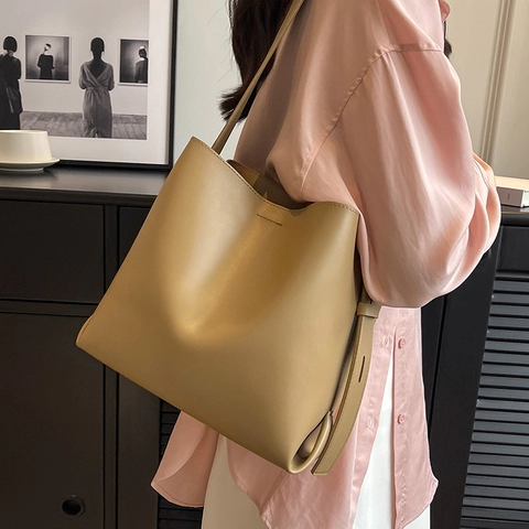Women Large Capacity PU Leather Bucket Bag Minimalist Solid Color Crossbody Shoulder Handbag With Adjustable Wide Strap