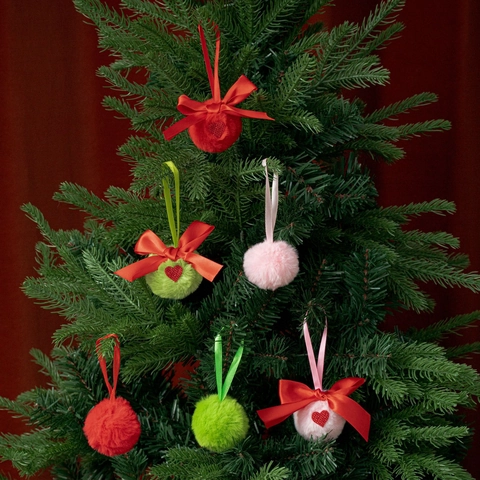 Christmas Plush Pom Pom Ball Pendants With Satin Bows Sequin Heart Soft Hanging Ornaments For Christmas Tree Party Home Decor