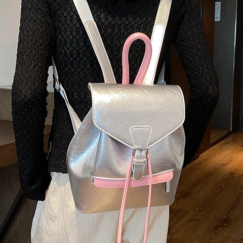 Zaino Mini da Donna alla Moda in Pelle PU Texture Increspata Manico Rosa a Contrasto con Coulisse e Patta per Scuola e Viaggio