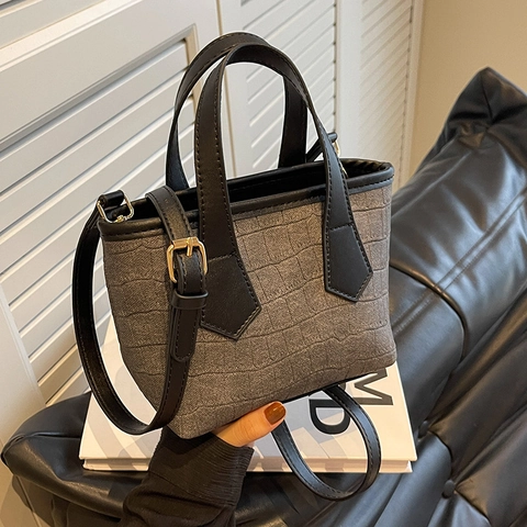 Mini Sac Fourre-tout Vintage à Motif Crocodile pour Femmes en Cuir PU Patchwork Sac à Main Mode Sac Bandoulière pour le Quotidien