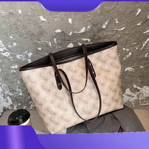 Damen Vintage Pferdekutschen Monogramm Tote Bag Große Kapazität PU Leder Umhängetasche Retro Pendeln Handtasche Mit Nieten