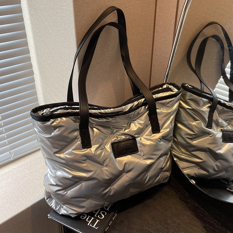 Women Metallic Quilted Puffy Tote Bag Large Capacity Synthetic Leather Shoulder Bag Fashion Casual Commuting Shopper Bag