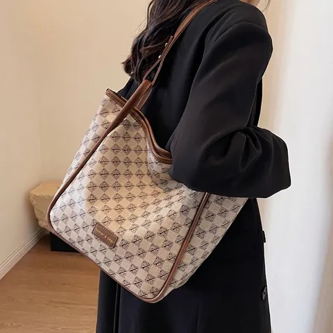 Borsa Tote Con Motivo Monogram Vintage Da Donna Grande Capacità Borsa A Spalla In Pelle PU Per Pendolarismo Viaggi Moda Mano