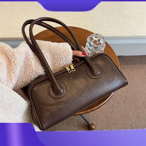 Vintage PU Leather Underarm Shoulder Bag For Women Retro Minimalist Boston Bowling Bag With Gold Metal Zipper Handbag