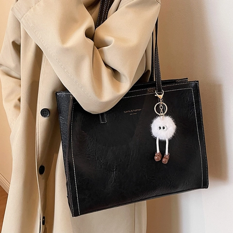 Large Capacity Retro PU Leather Tote Bag For Women With Contrast Stitching And Plush Charm Versatile Simple Shoulder Bag