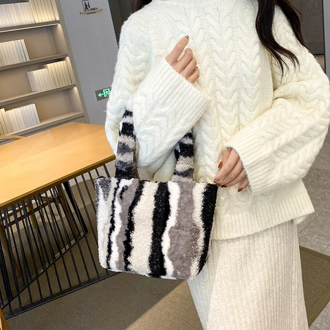 Damen Mode Plüsch Einkaufstasche Große Kapazität Urban Minimalistisch Gestreift Schultertasche Für Herbst Winter Täglich Pendler Mode