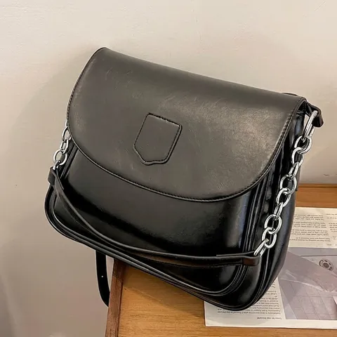 Vintage PU Leather Shoulder Bag For Women Large Capacity Flap Square Crossbody Bag With Silver Chain Strap Handbag